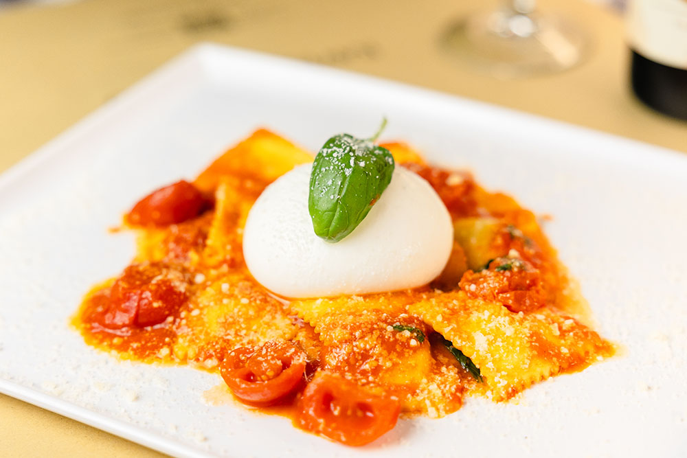 Ravioli di Spigola e Burrata